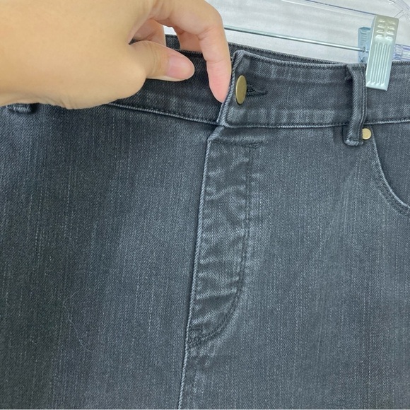 Soft Surroundings Dark Gray Stretch Slim Pull-on Jeans size Large - Picture 4 of 10